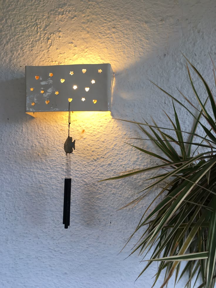 Aplique de pared en cerámica artesanal para iluminación mediterránea